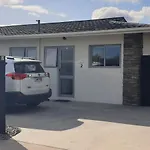 Rose Apartments Central Rotorua- Accommodation & Private Spa