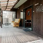 Unwind In Paradise Valley Trout At Your Door