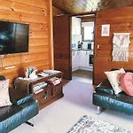 Comfortable Cosy Retreat