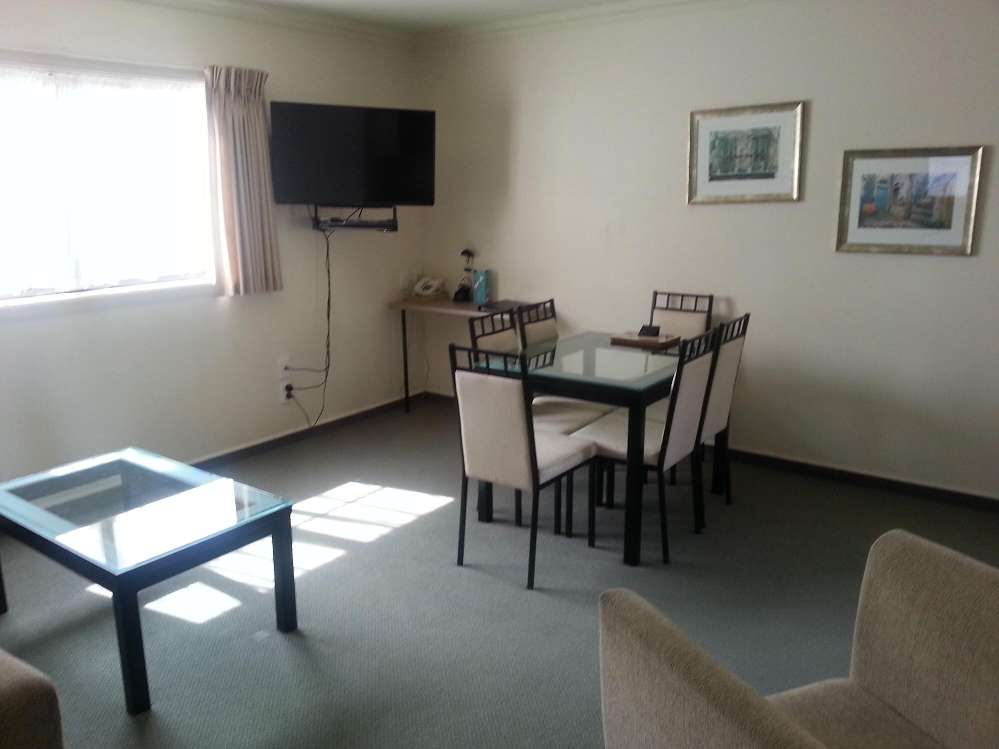 280 & 284 - Refurbished Modern Motel