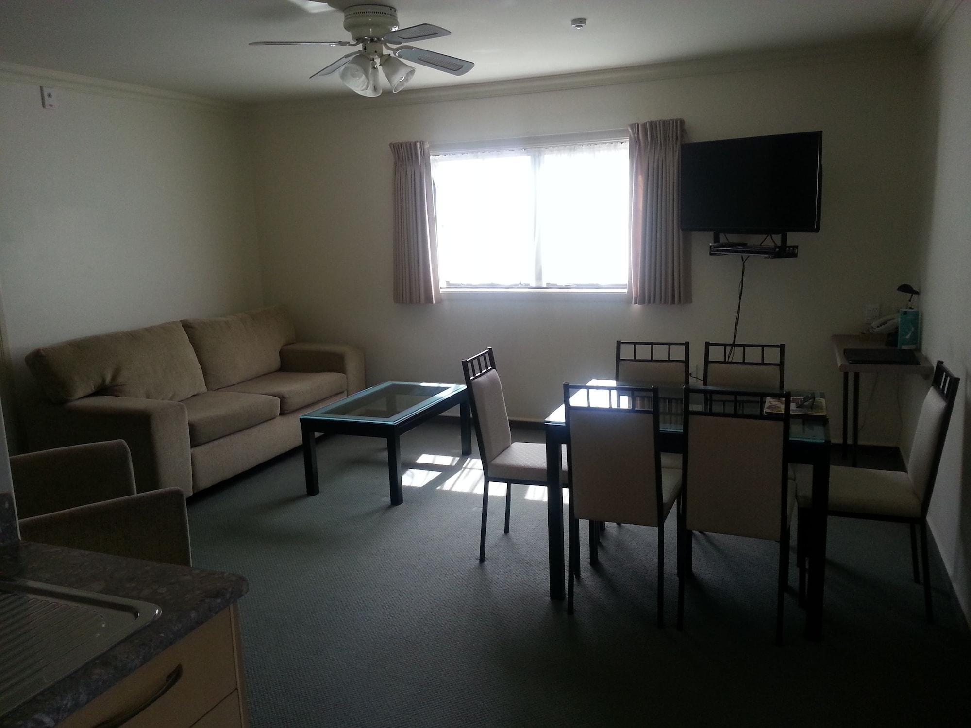 280 & 284 - Refurbished Modern Motel Rotorua