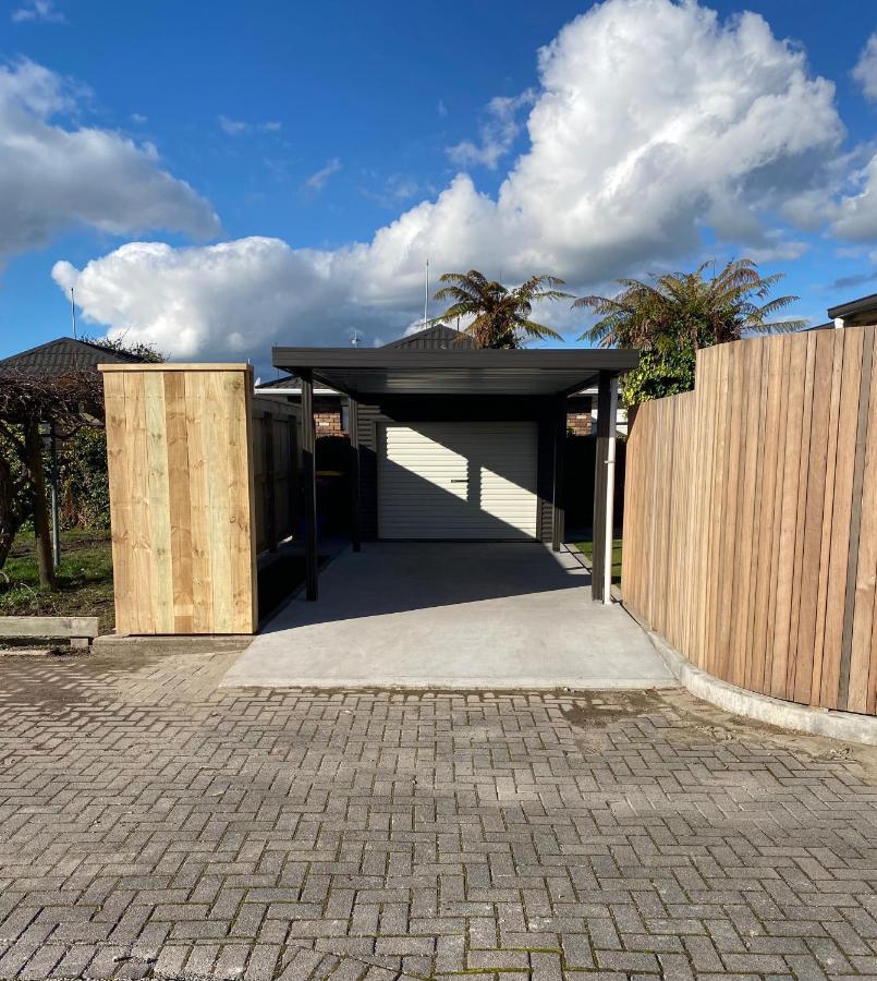 Art Deco 2 Bedroom House Holiday home Rotorua