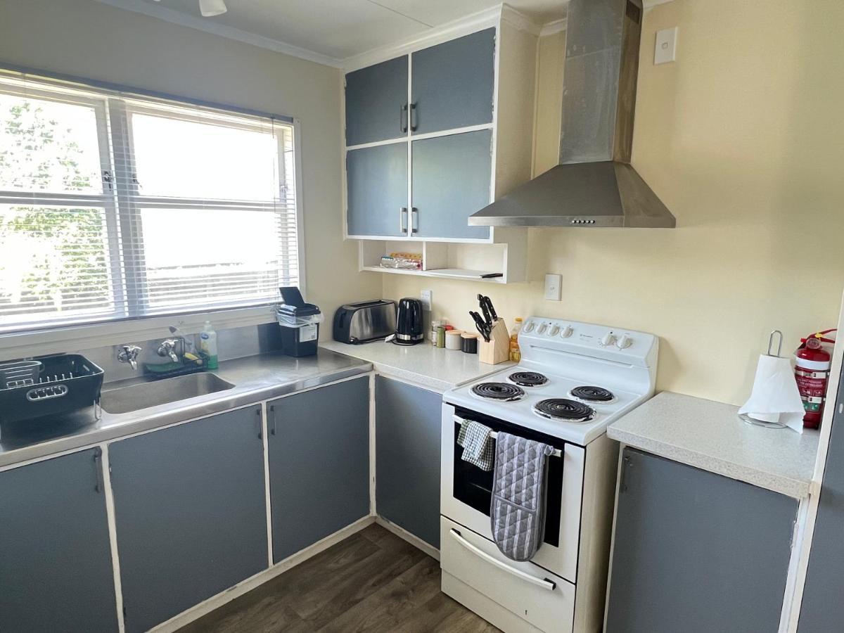 Spacious 3 Bedroom Near Skyline-5 Min Walk Holiday home Rotorua