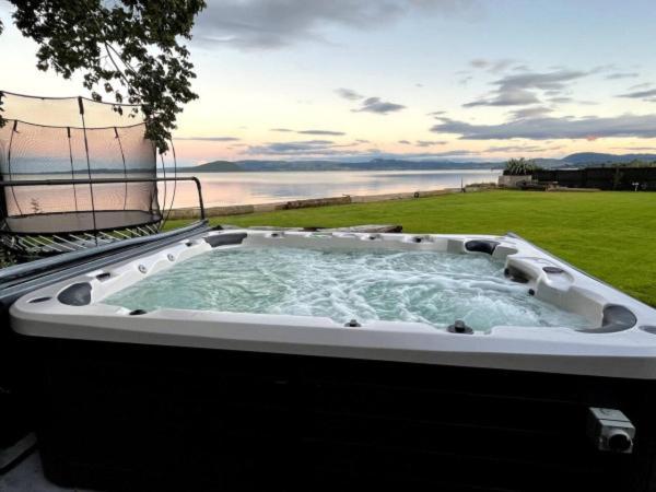 Holiday home Cozy Lake Side Oasis Rotorua