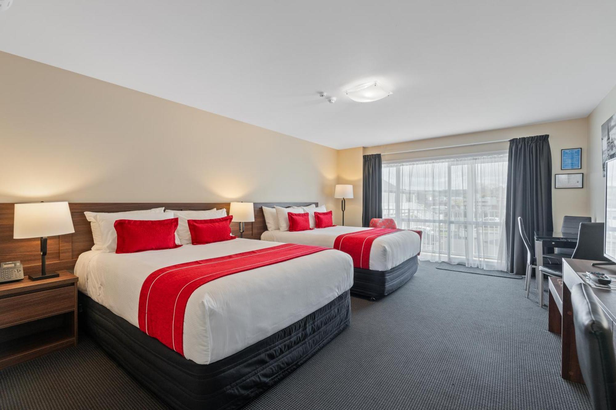 Hotel Newina 5*