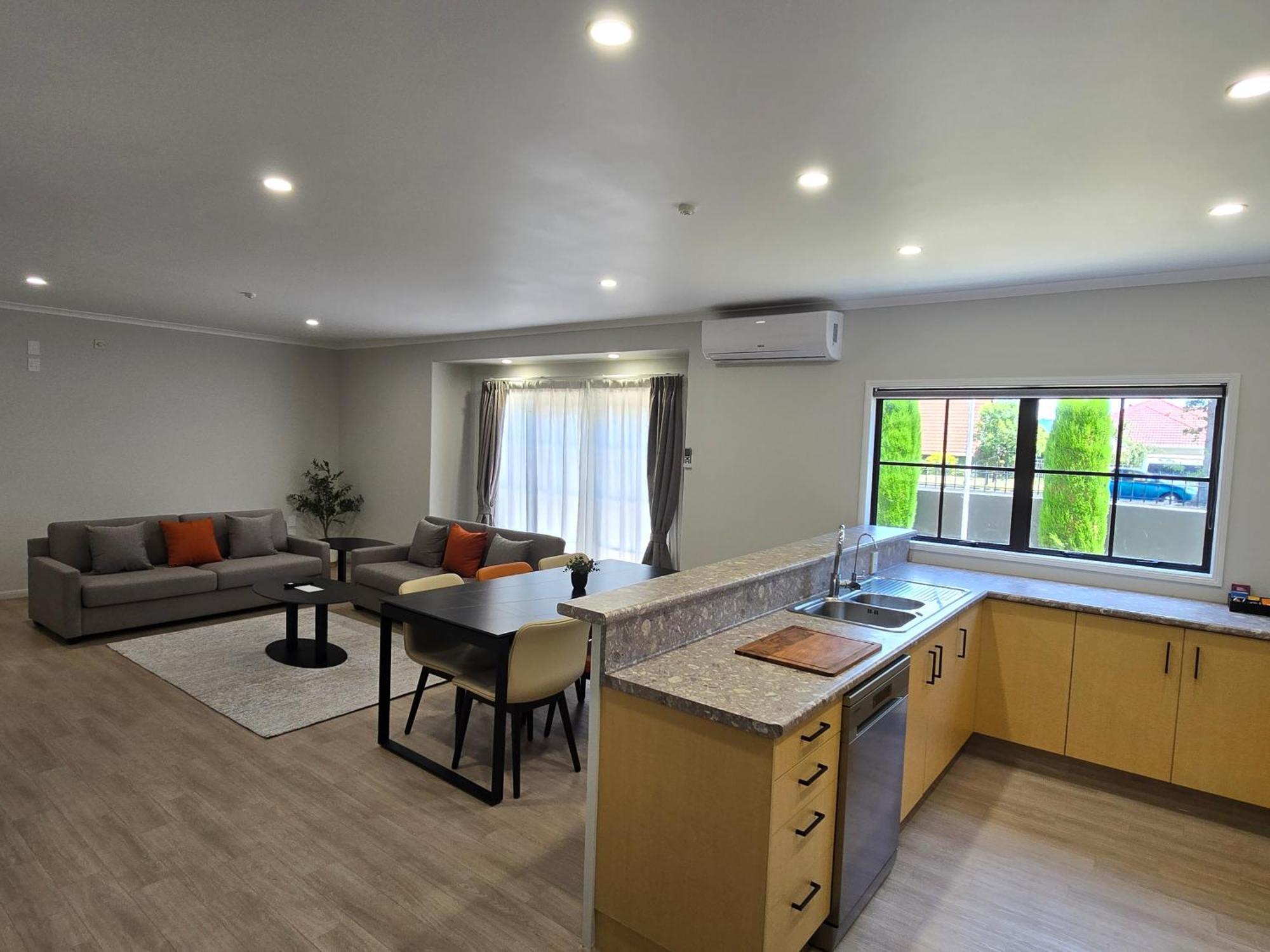 280 & 284 - Refurbished Modern
