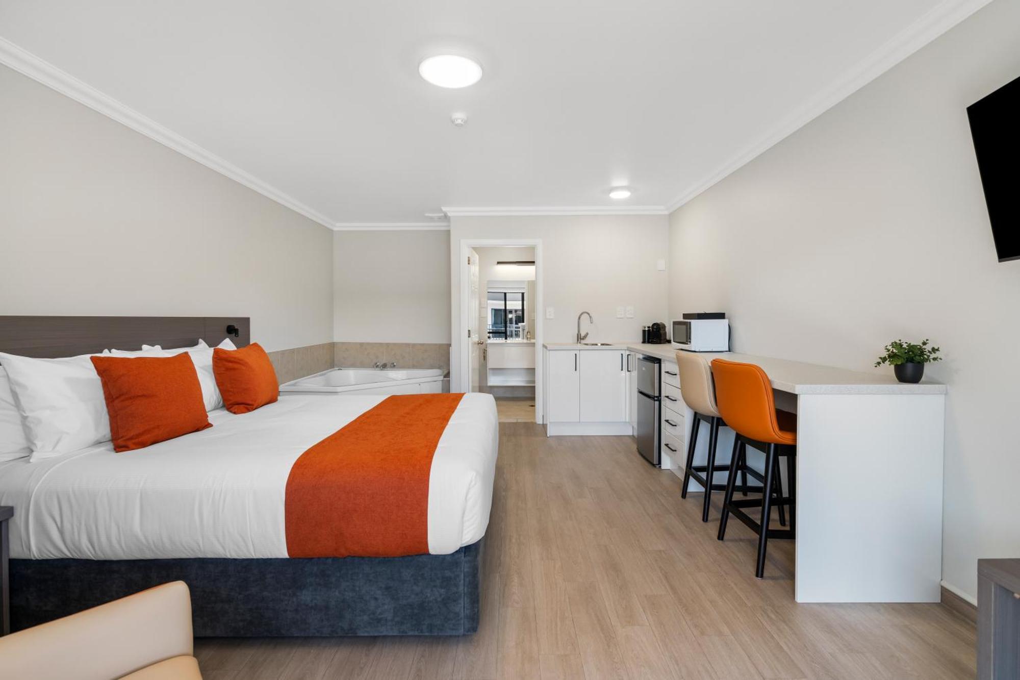 280 & 284 - Refurbished Modern Motel Rotorua