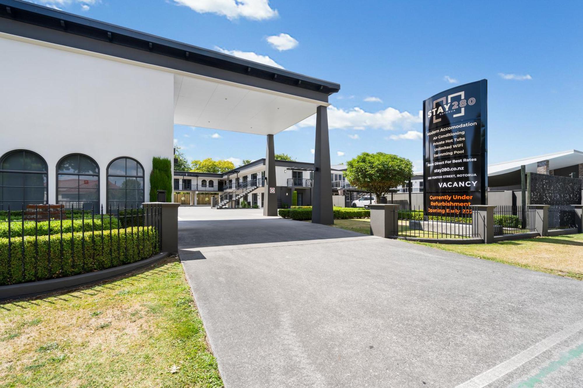 280 & 284 - Refurbished Modern 4* Rotorua
