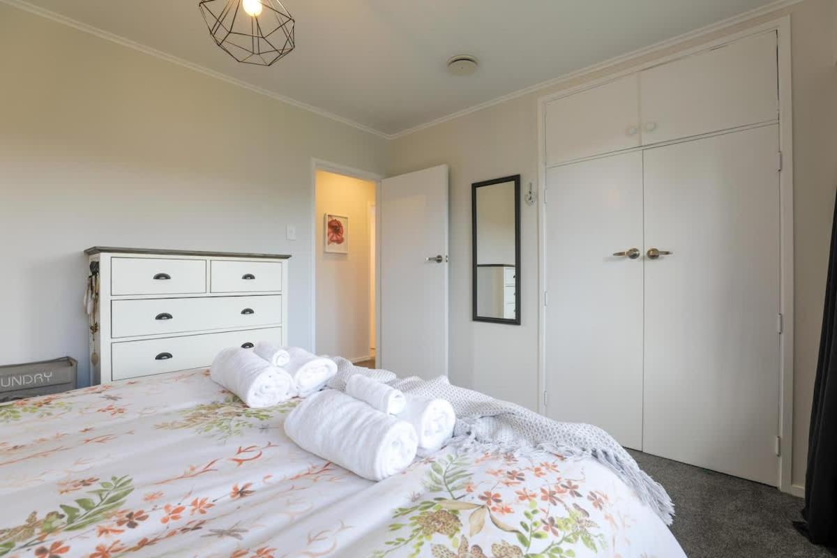 Sunny Tawavale Holiday home