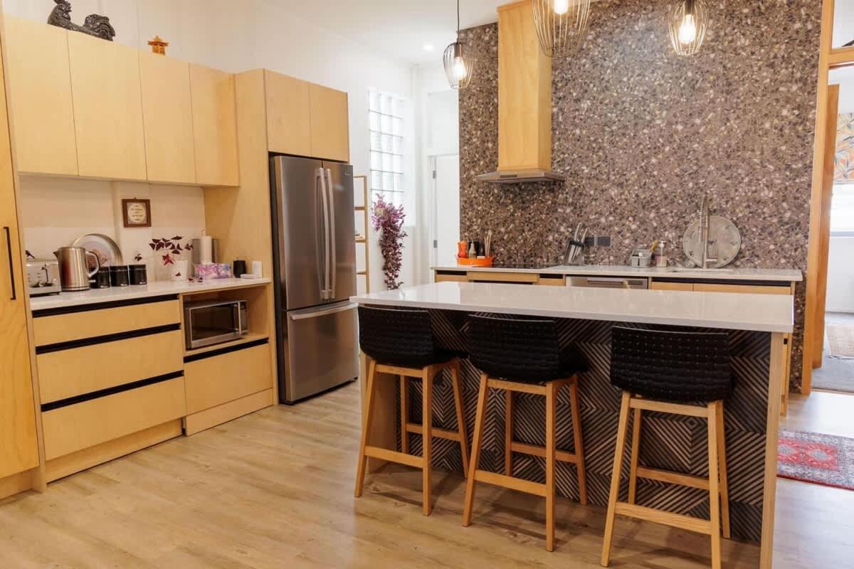 Tutanekai - Chic 3 Bedroom 2 Bathroom Apartment