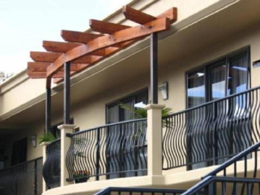 280 & 284 - Refurbished Modern 4*