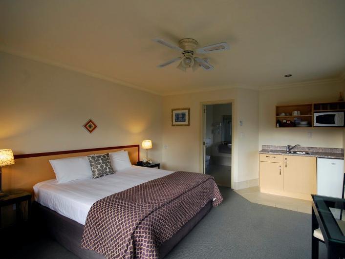 280 & 284 - Refurbished Modern Motel