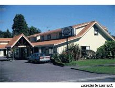 Gwendoline Court Motor Motel