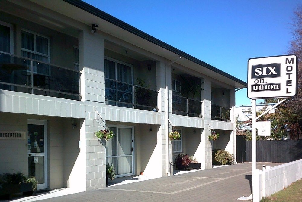 Six On Union Motel