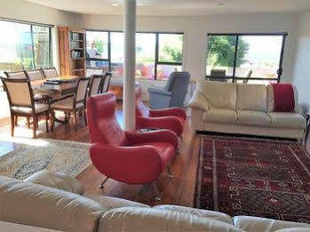 Lakeside - Penthouse And Apartment *