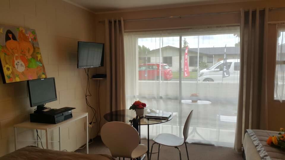 Motel Six On Union 3*