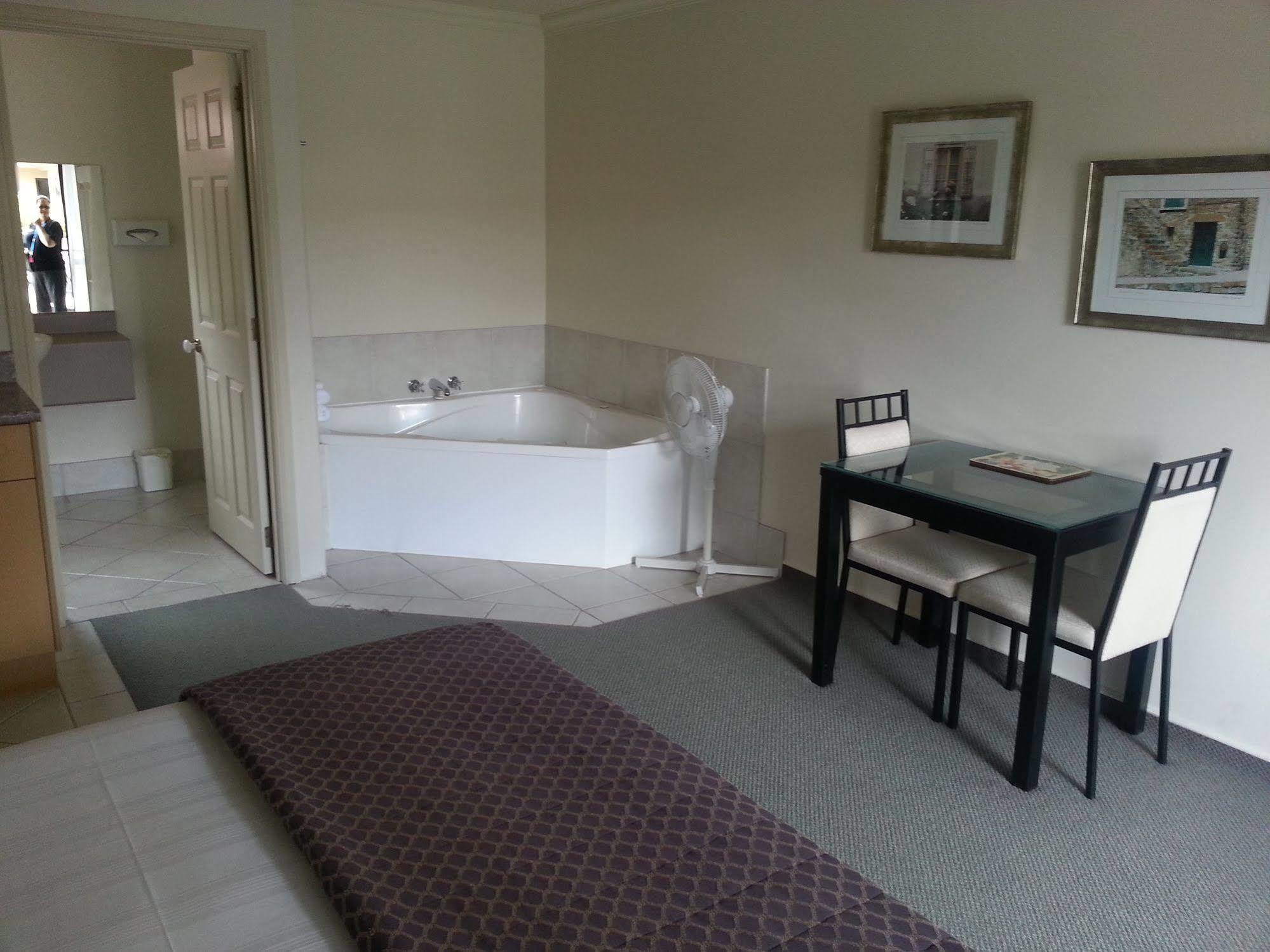 280 & 284 - Refurbished Modern Motel