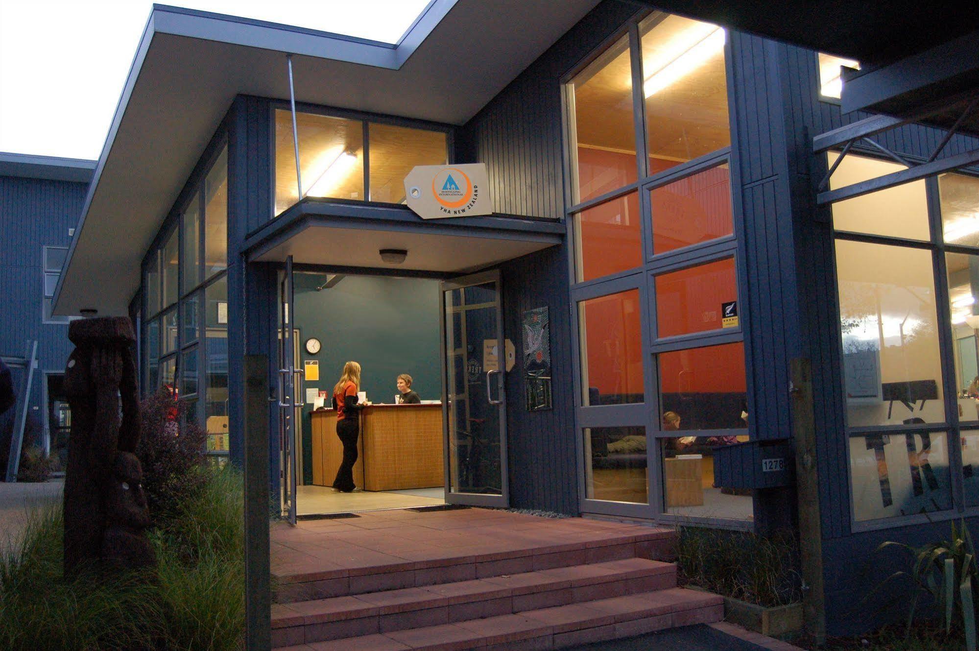 Haka House Albergue *