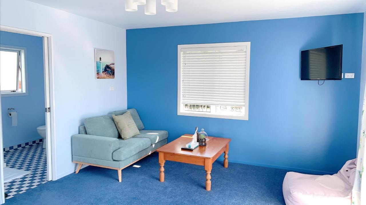 Panoramic View Without A Kitchen *