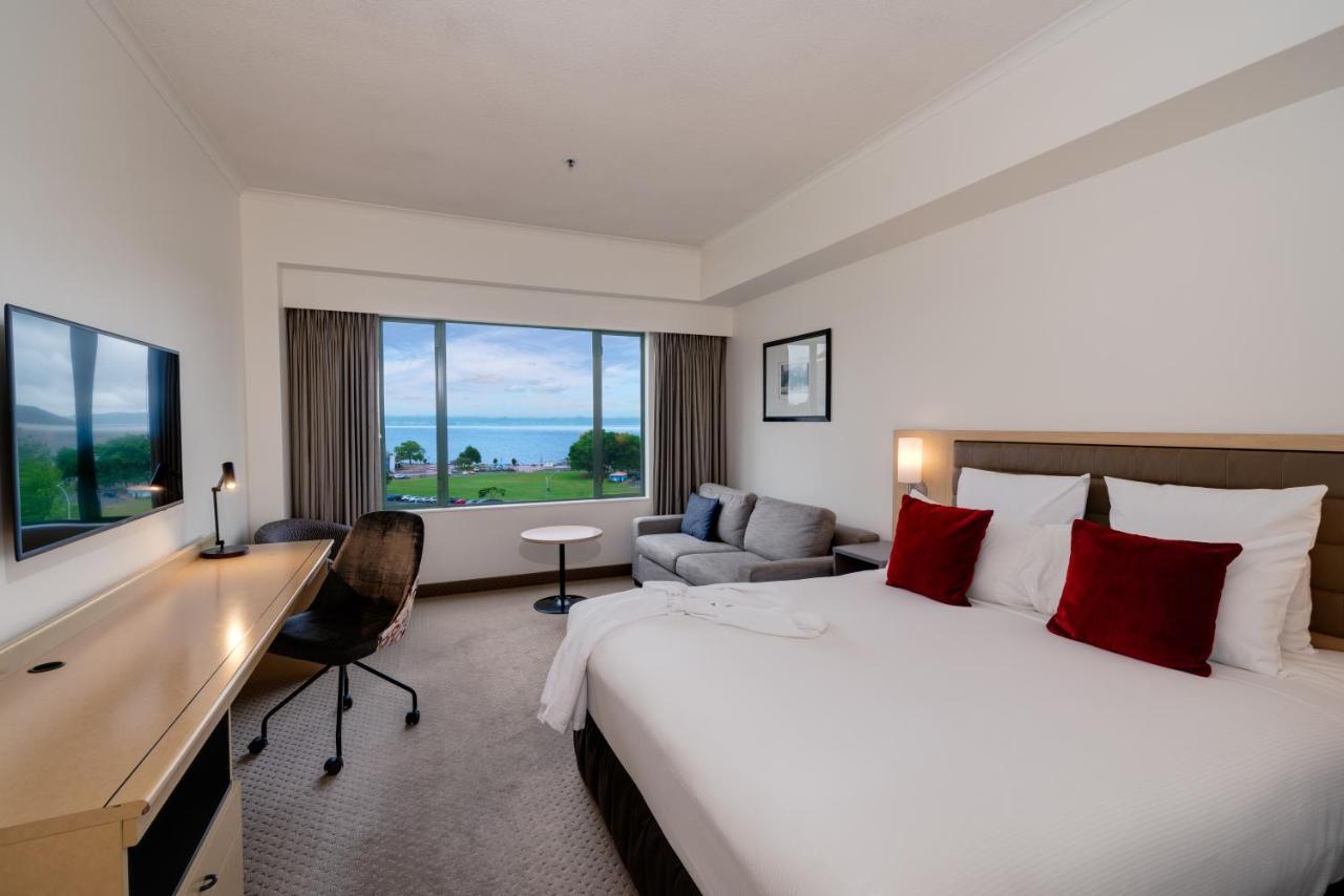 Novotel Lakeside