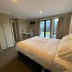 Your Happy Place-Quiet Area & Spa Pool