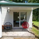 Gisborne Point Retreat - Lake Rotoiti Holiday Home