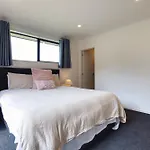 Stylish 4 Bedroom House Brand New In Rotorua