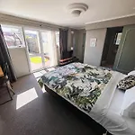 Pure Motel