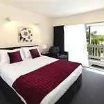 Accolade Lodge Motel