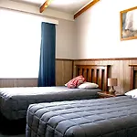 Fairy Springs Motel