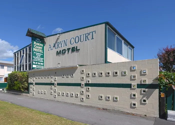 Aaryn Court Motel