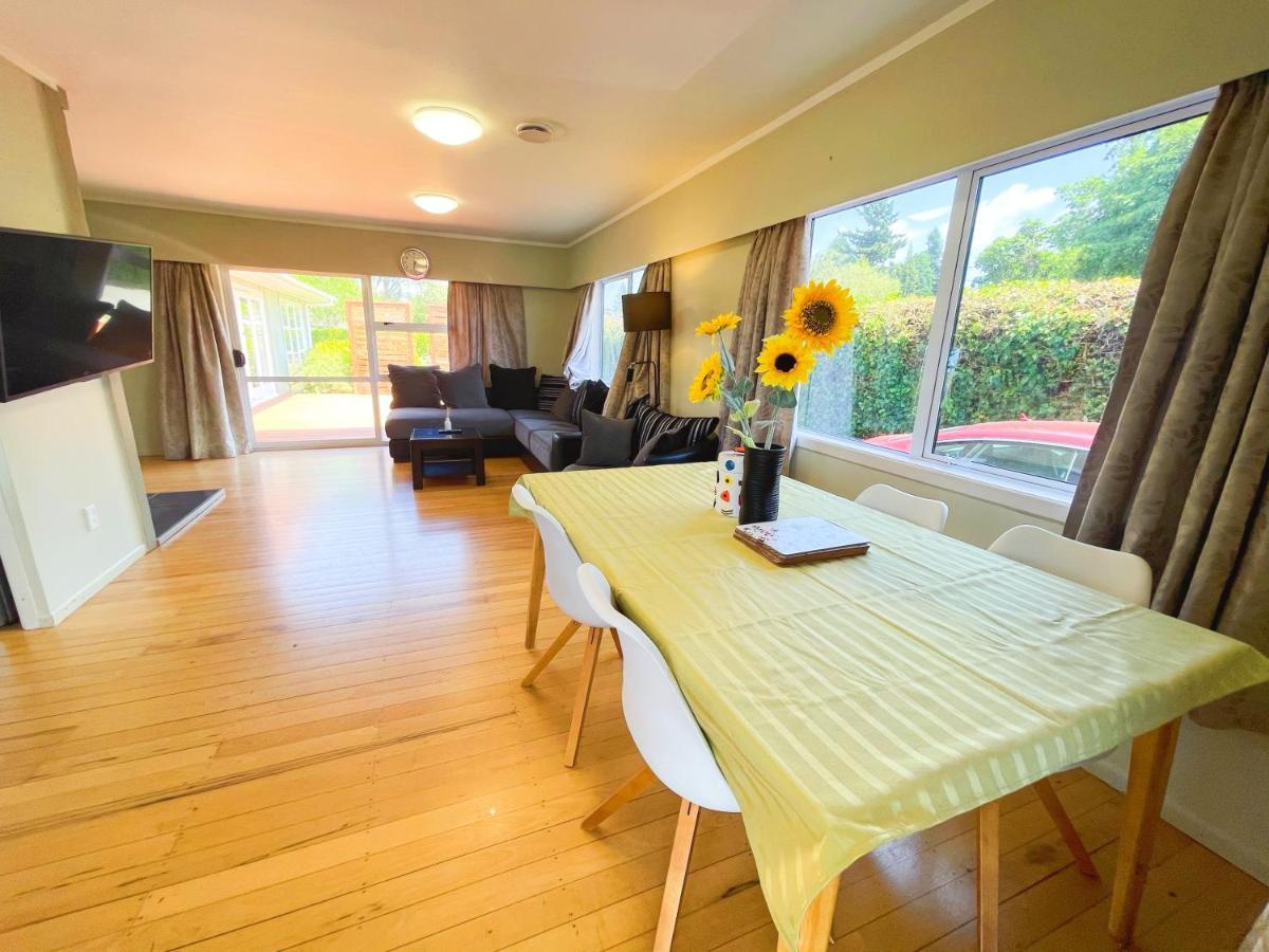 Cosy Family With A Sunny Deck Rotorua