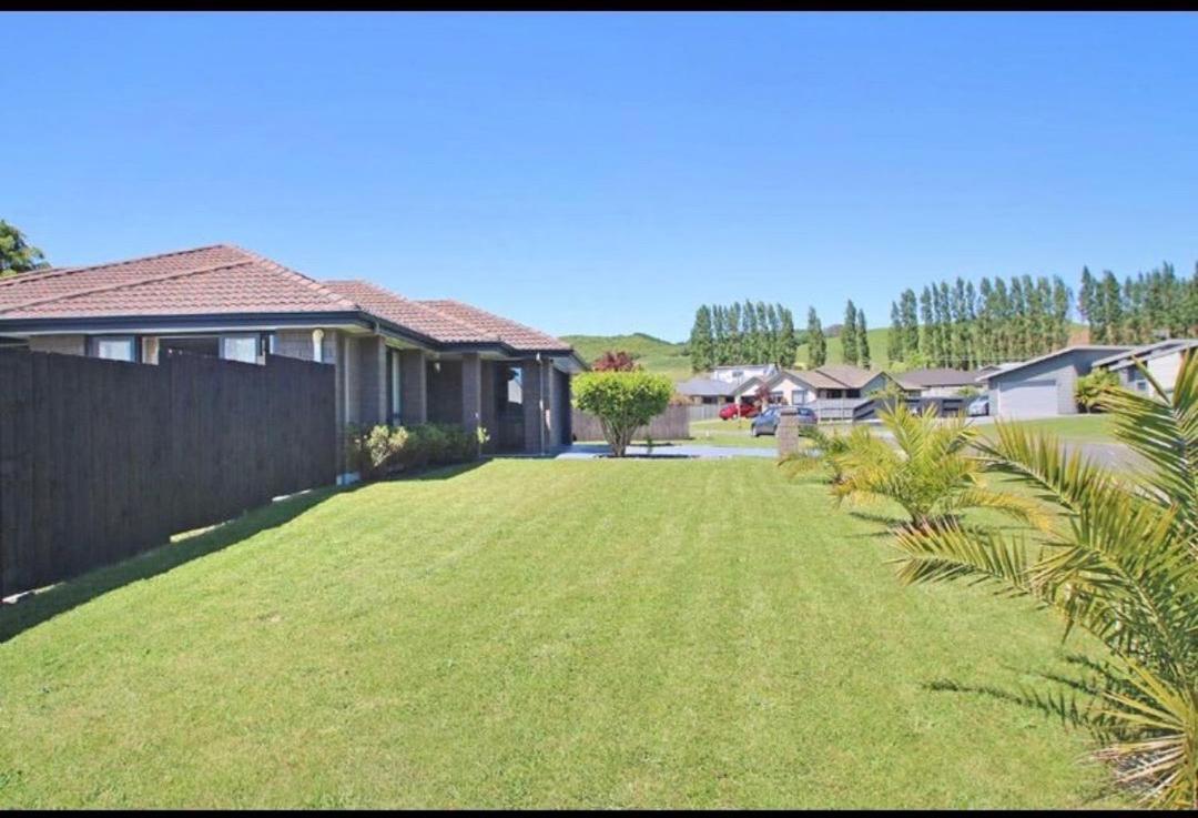Your Happy Place-quiet Area & Pool Holiday home *