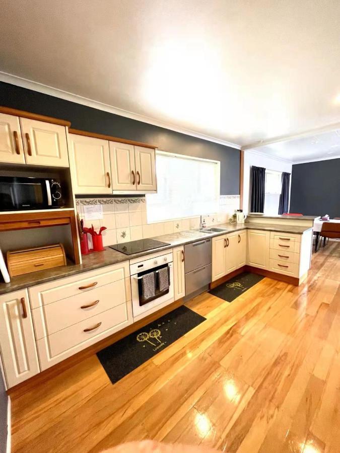 Just Like Your Own House -free Wine Holiday home Rotorua