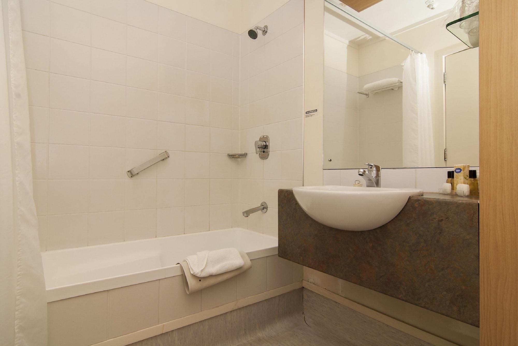 Copthorne 4*