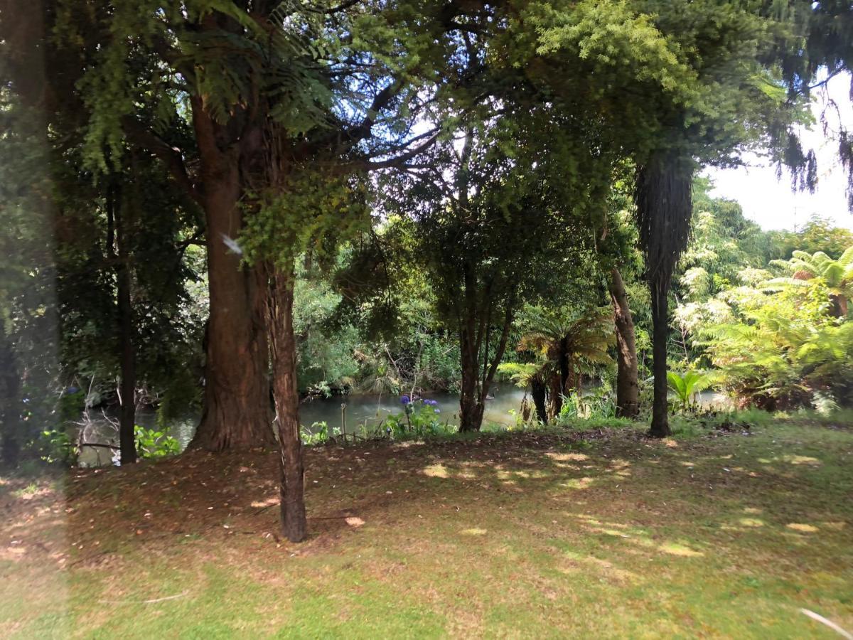Water's Edge Retreat Holiday home