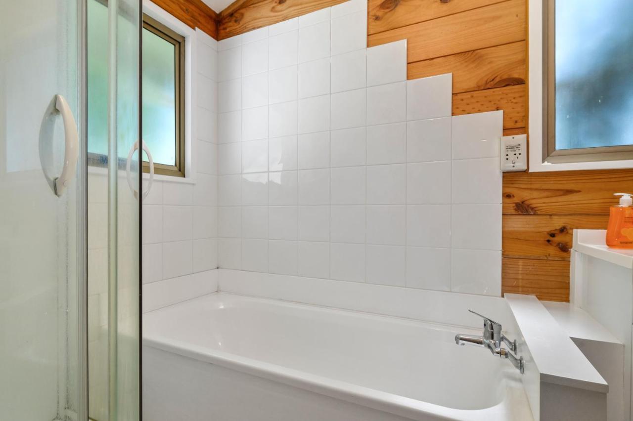 Gisborne Point Retreat - Rotoiti Casa de férias