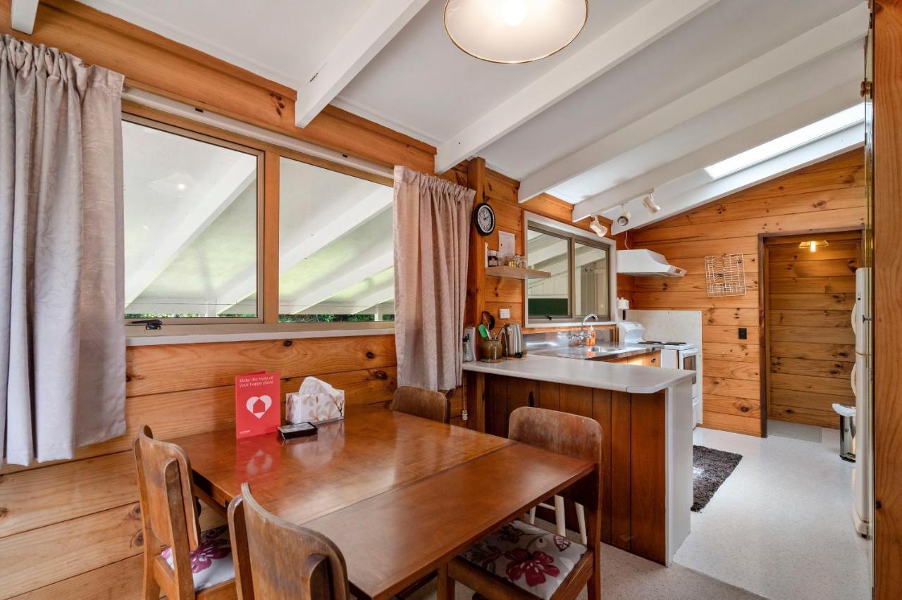Gisborne Point Retreat - Rotoiti Rotorua
