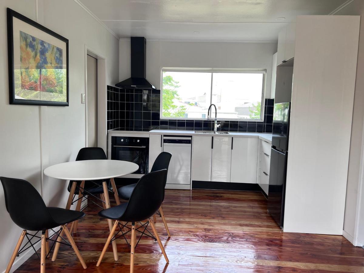 Ginkgo & Walnut Holiday home