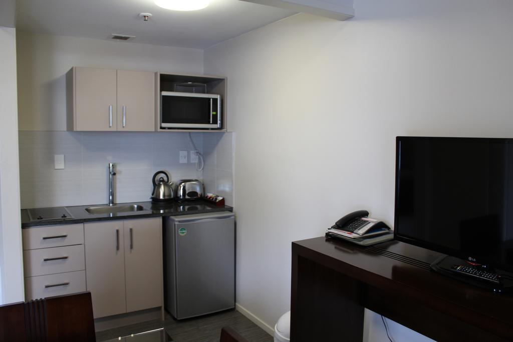 Apollo Aparthotel 4*