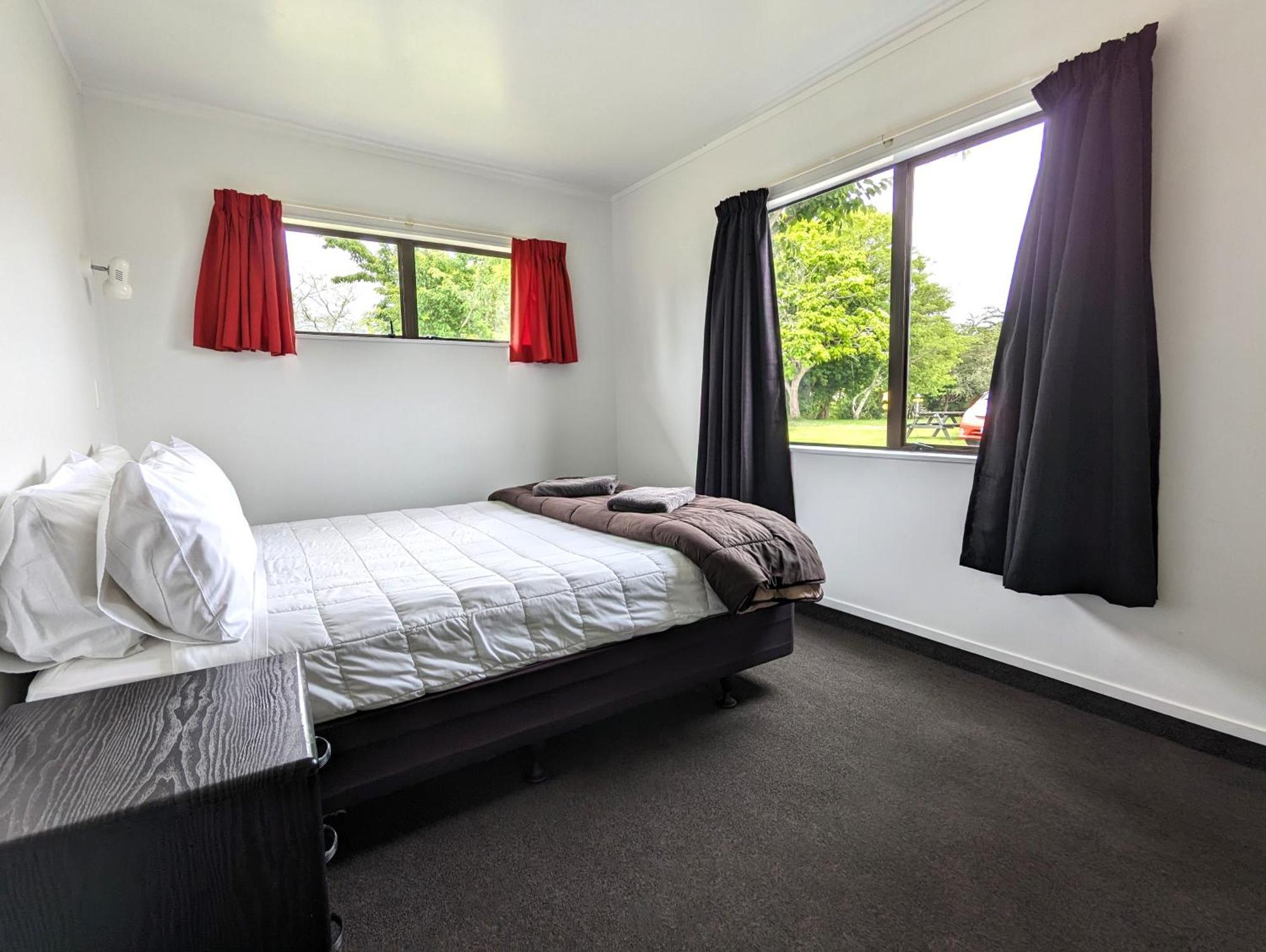 Holdens Bay 3* Rotorua