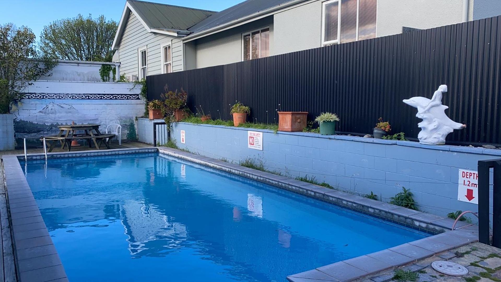 Kowhai 3*