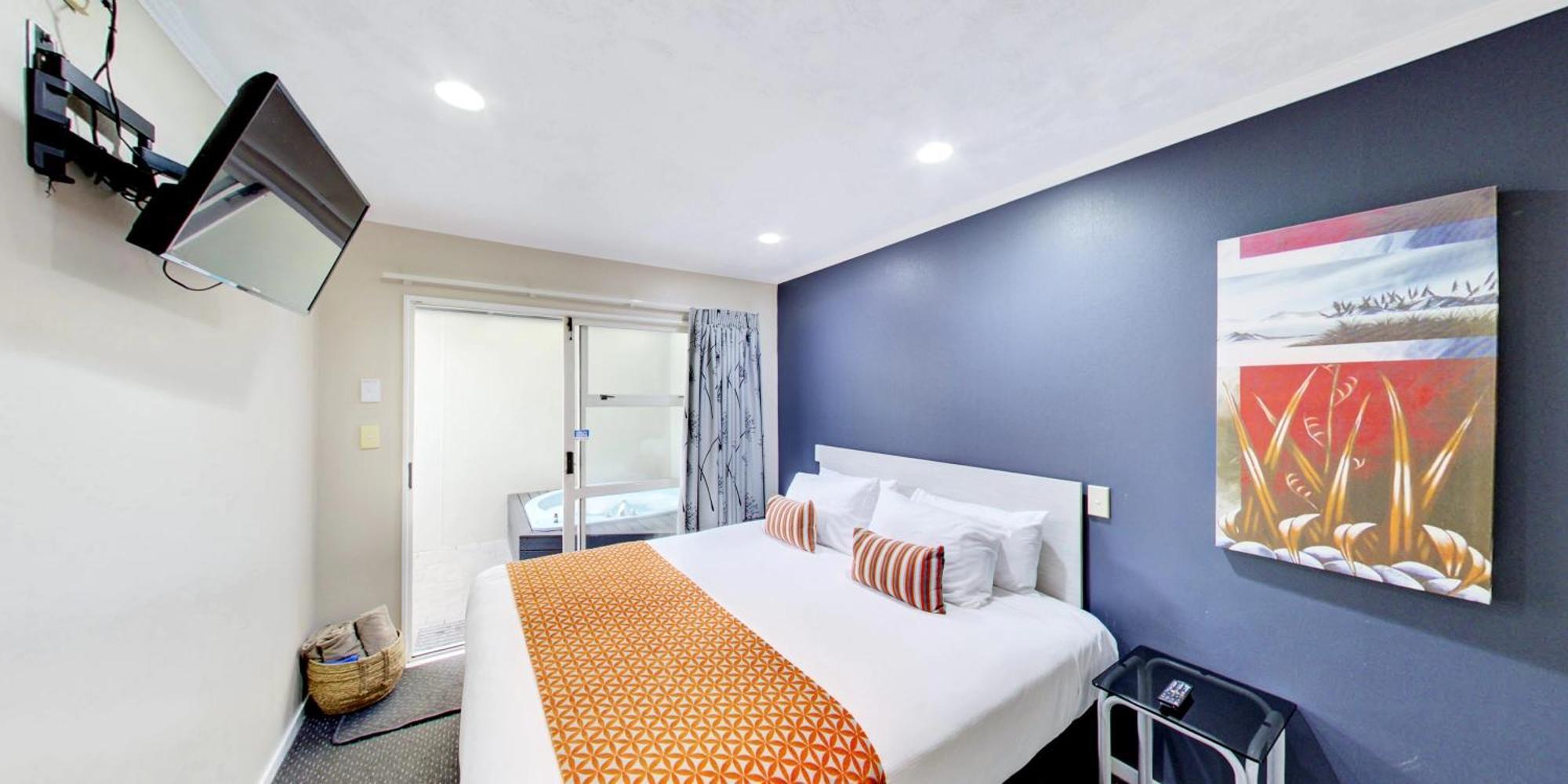 Capri On Fenton Motel 4*