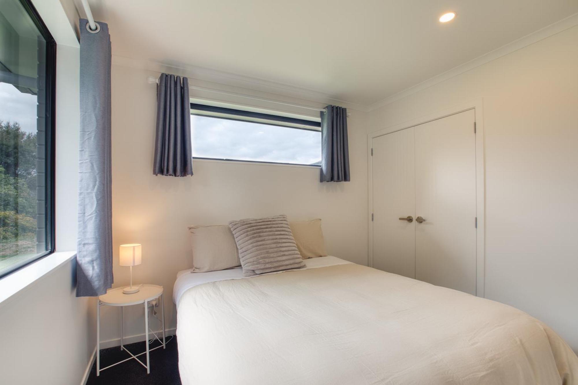 Stylish 4 Bedroom House Brand New In Holiday home