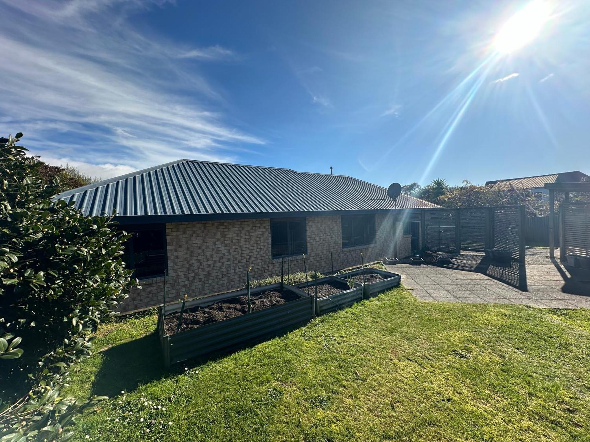 Comfort 3 Bedrooms House Near Redwood Rotorua