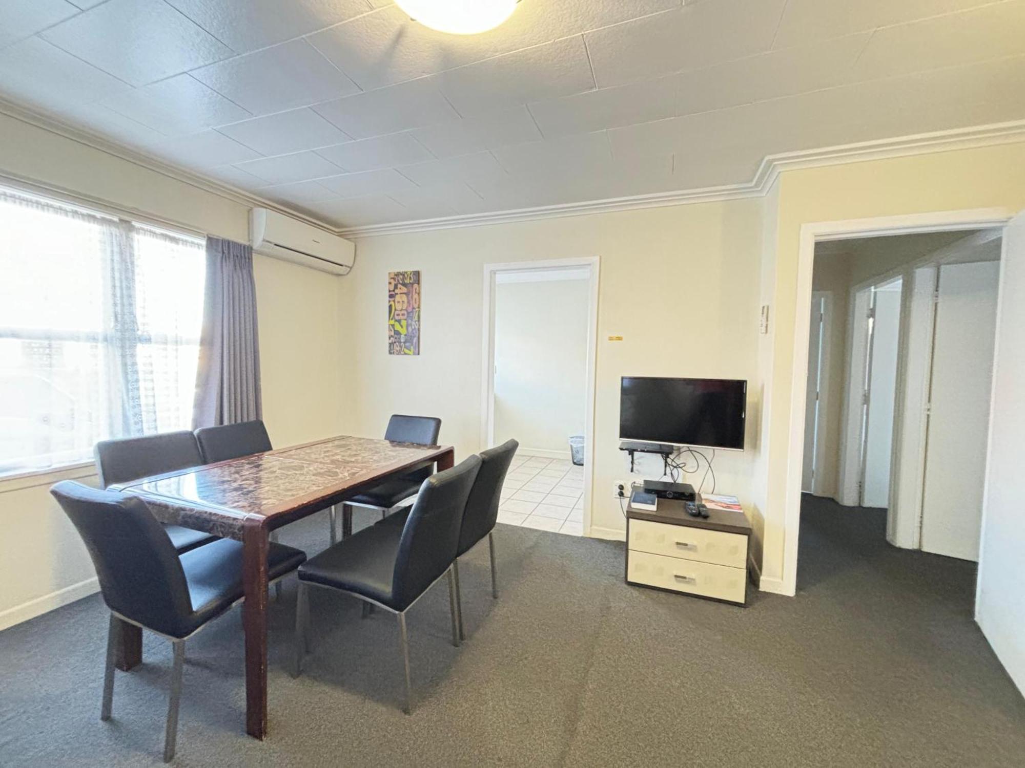 Kowhai 3*