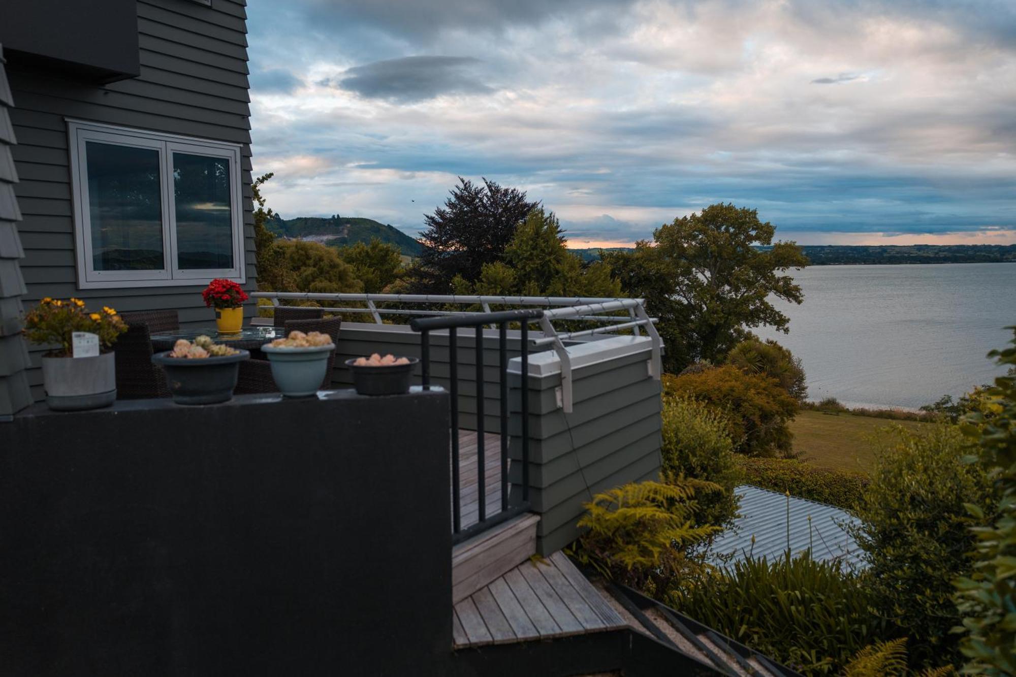 Holiday home Serenity Lakeview Retreat *