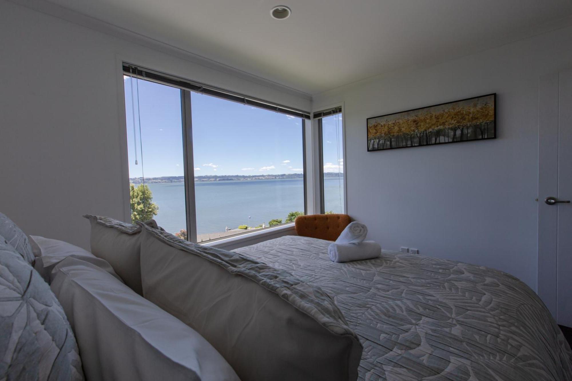 Serenity Lakeview Retreat * Rotorua