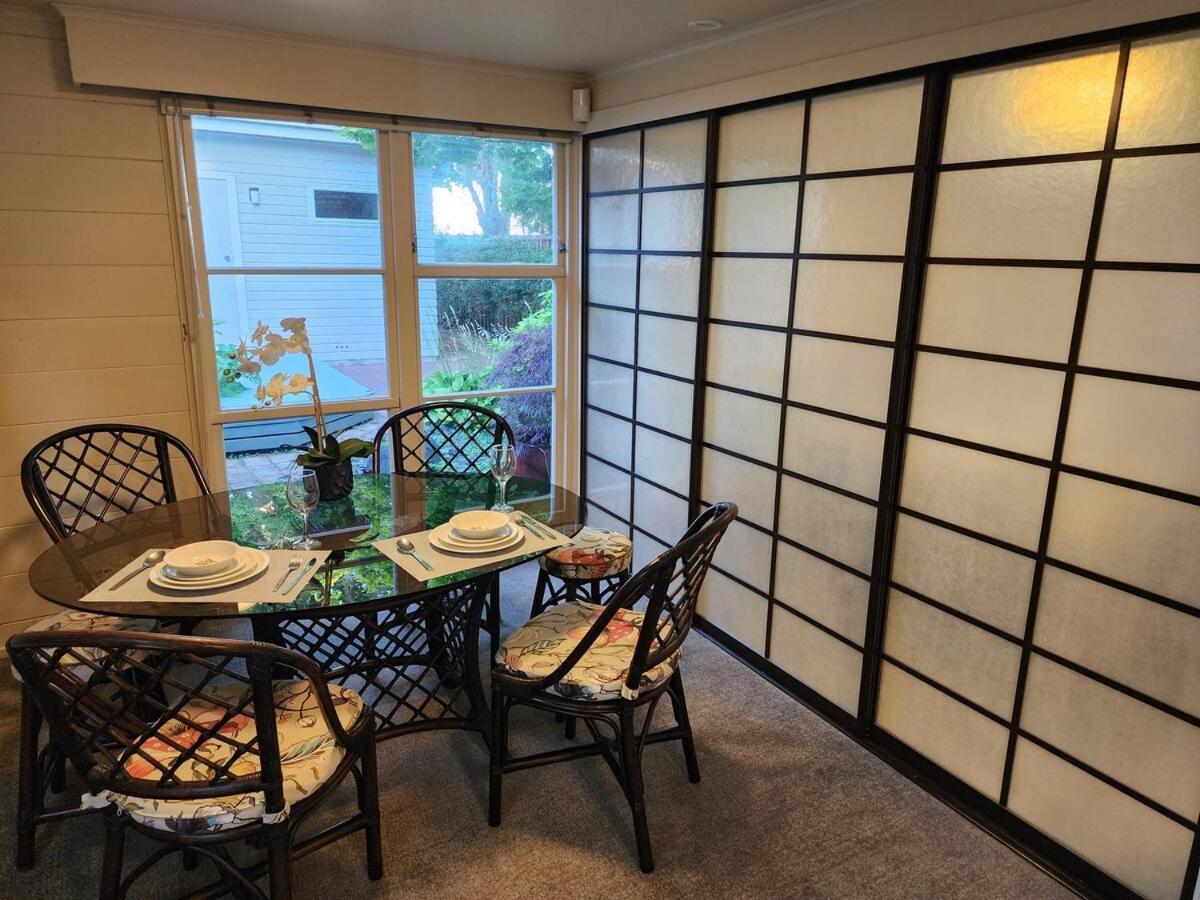 Lakeside Getaway Self-contained Unit Rotorua