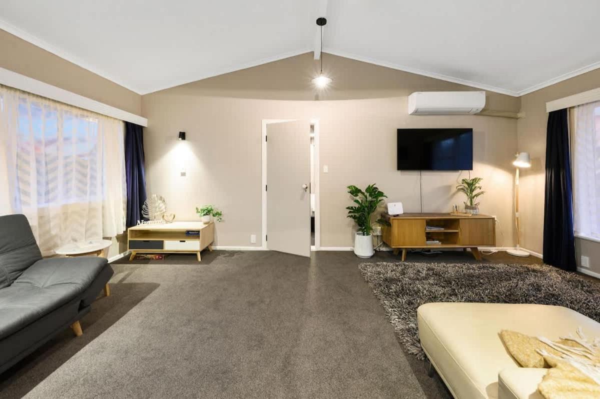 Holiday home Te Wahi Koa